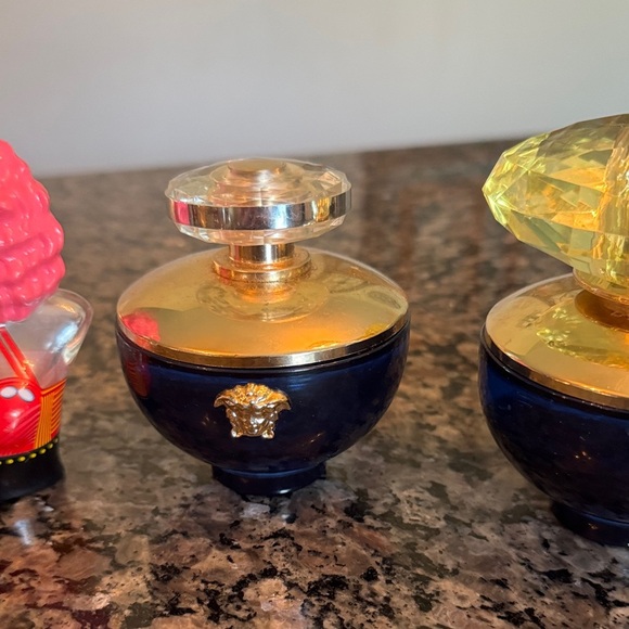 Assorted designer enpty Perfume Bottles - Picture 5 of 8